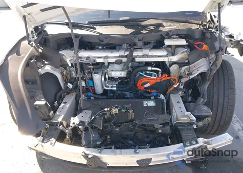 2022 Tesla Model X Plaid Tri Motor All-Wheel Drive z USA, uszkodzony, nr VIN 7SAXCBE68NF332875